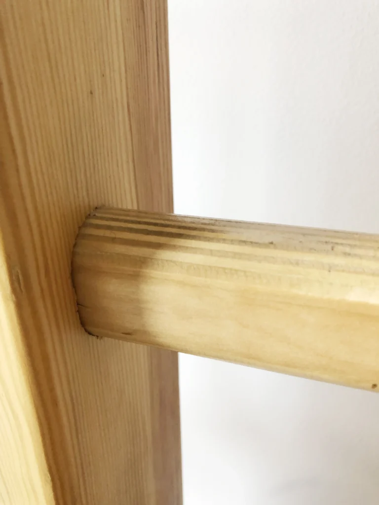 Szczebelek drabinki gimnastycznej